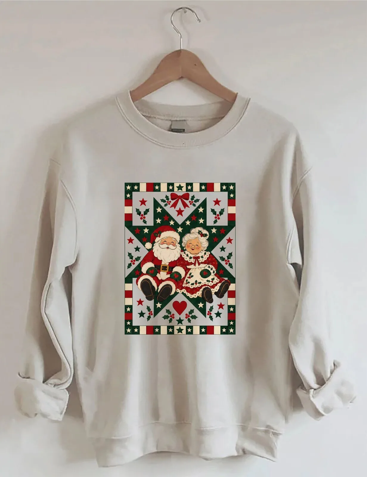 Vintage Christmas Santa Claus and Mrs. Claus Holiday Sweatshirt
